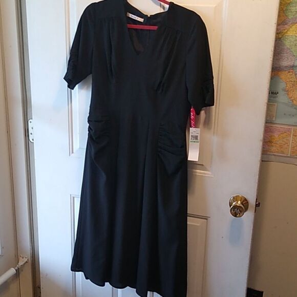 NWT Suite 7 Black Women's 8 Structured Dress V Neck Granny Chic Cottagecore - Picture 1 of 13